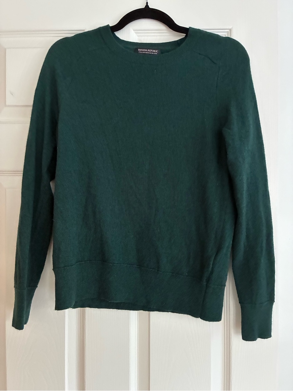 Banana Republic Women’s Forest Green Crewneck Sweater